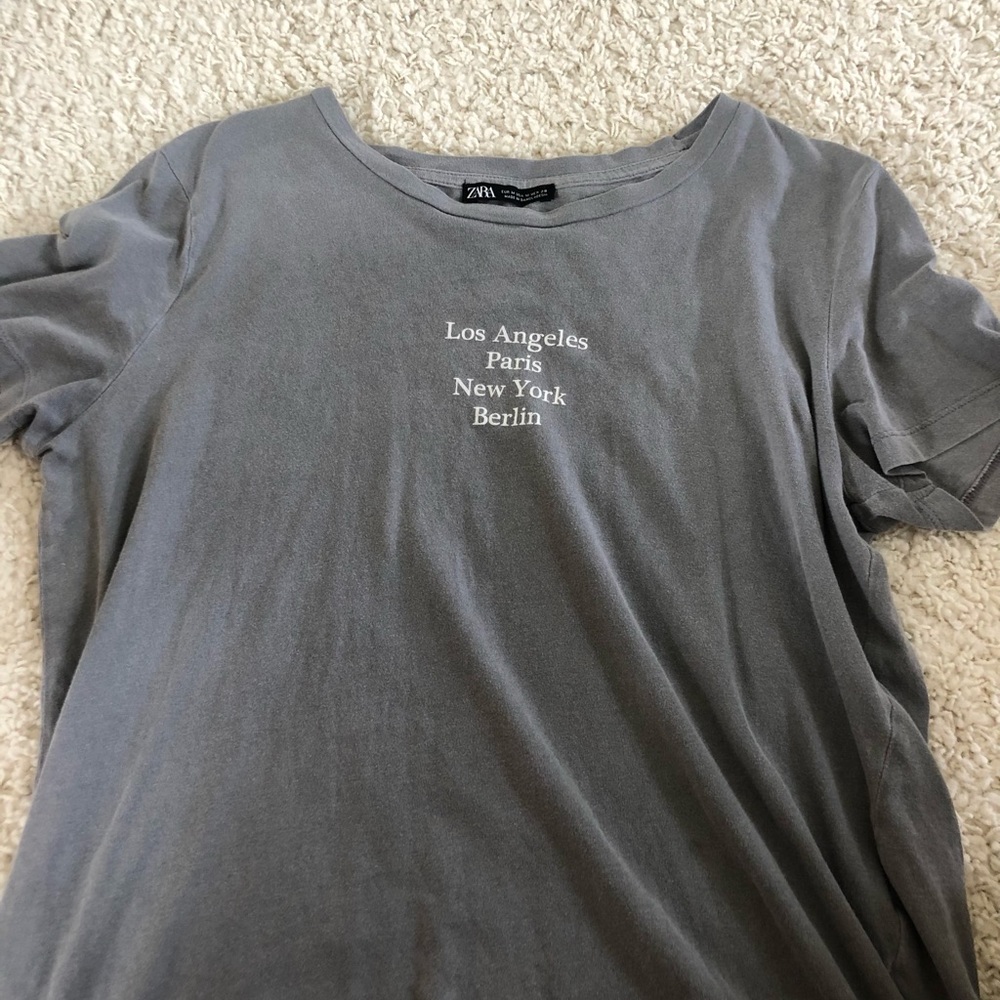 Zara size medium tee